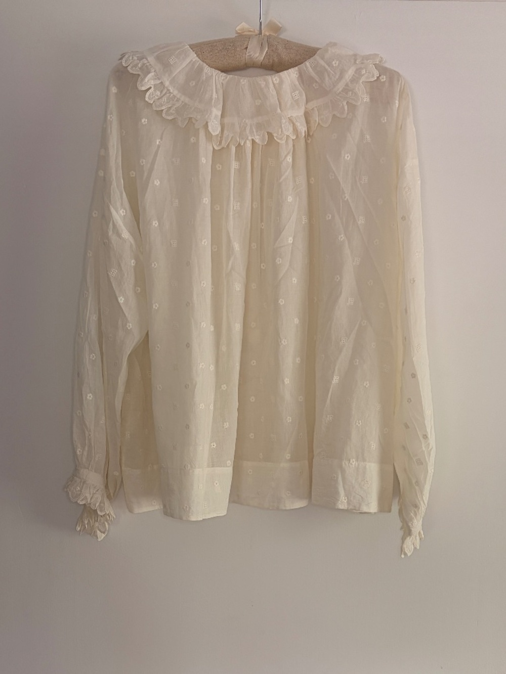 Doen Ruffle Blouse - Picture 6 of 6